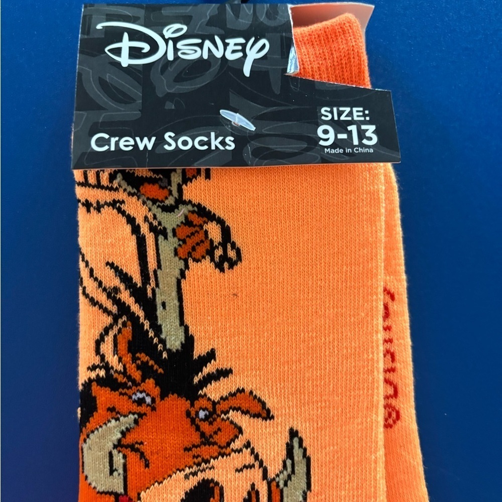Disney Orange Lion King Pumbaa  and Timon crew socks sz 9-13 - Picture 2 of 3
